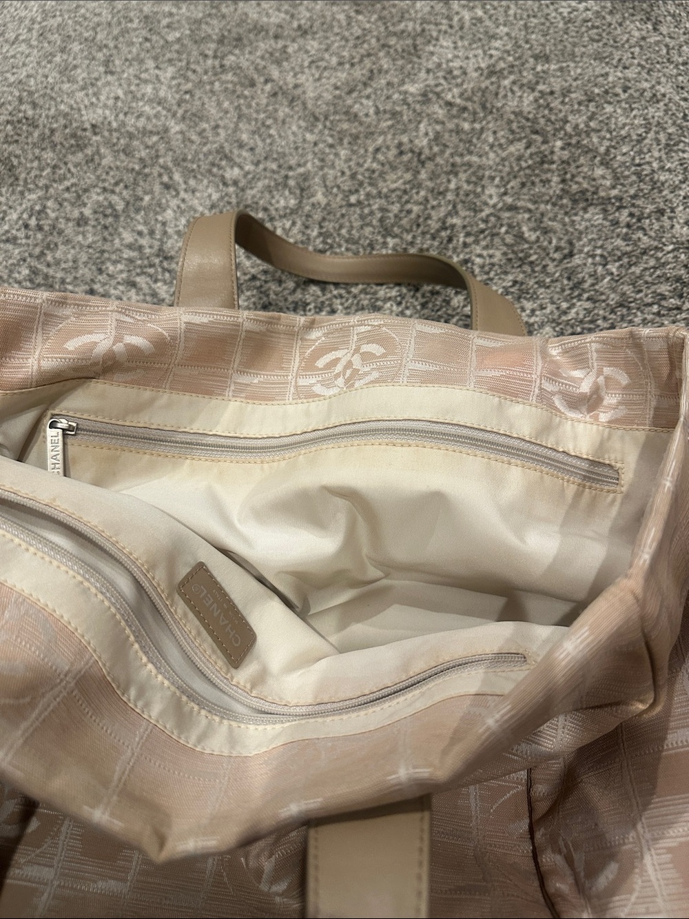 CHANEL Pink Logo Jacquard Tote with Neutral Leather Handles - Picture 6 of 9